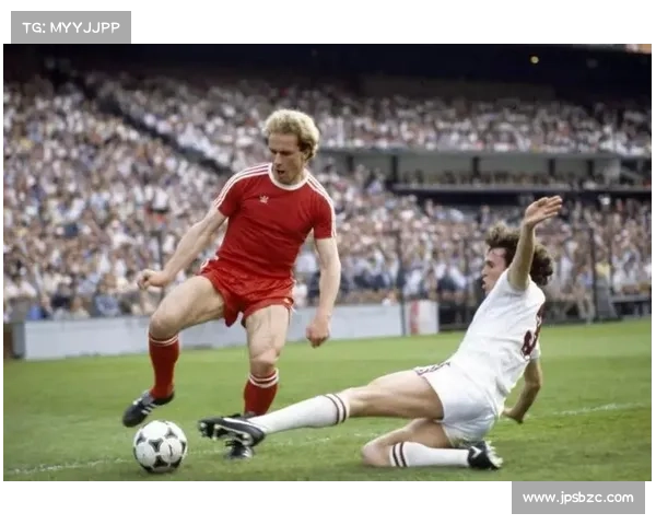 从决策核心到精神象征鲁梅尼格在拜仁俱乐部中的多重角色分析 从决策核心到精神象征鲁梅尼格在拜仁俱乐部中的多重角色分析